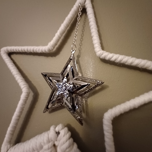 NWT Macrame Star wall hanging decor - Picture 3 of 5